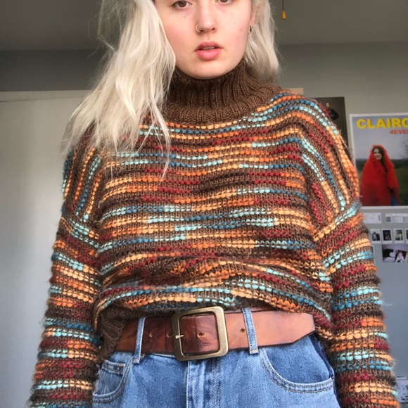 sweater - Picture 2 of 2